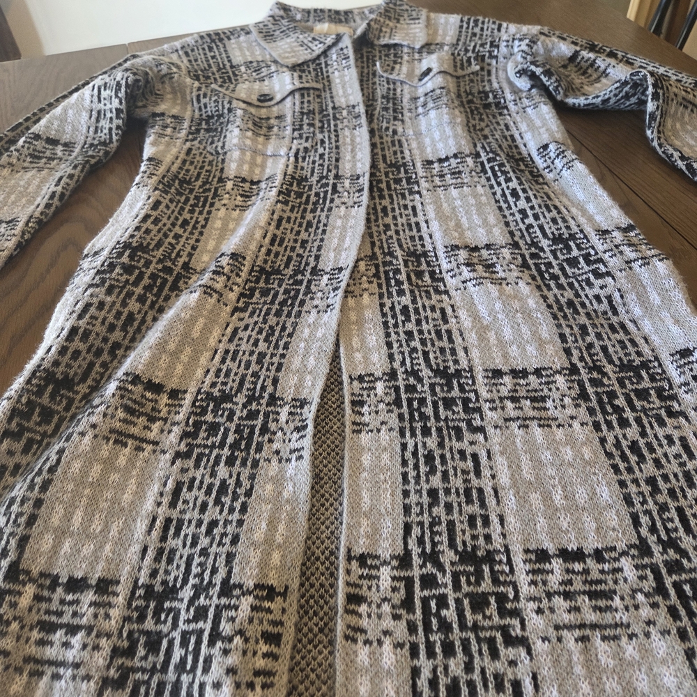 Plaid Longline Trench Coat - Gray & Black - Picture 4 of 5